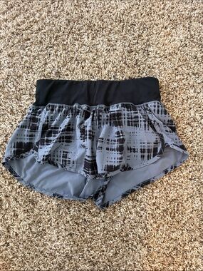 Zella Black Waistband Gray Printed Athletic Shorts